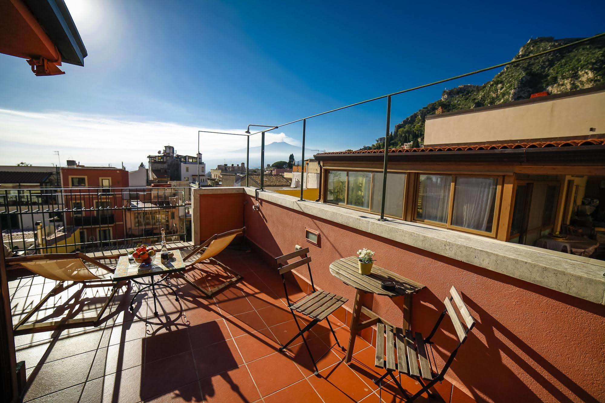 Il Gelsomino Taormina Center Appartement Buitenkant foto