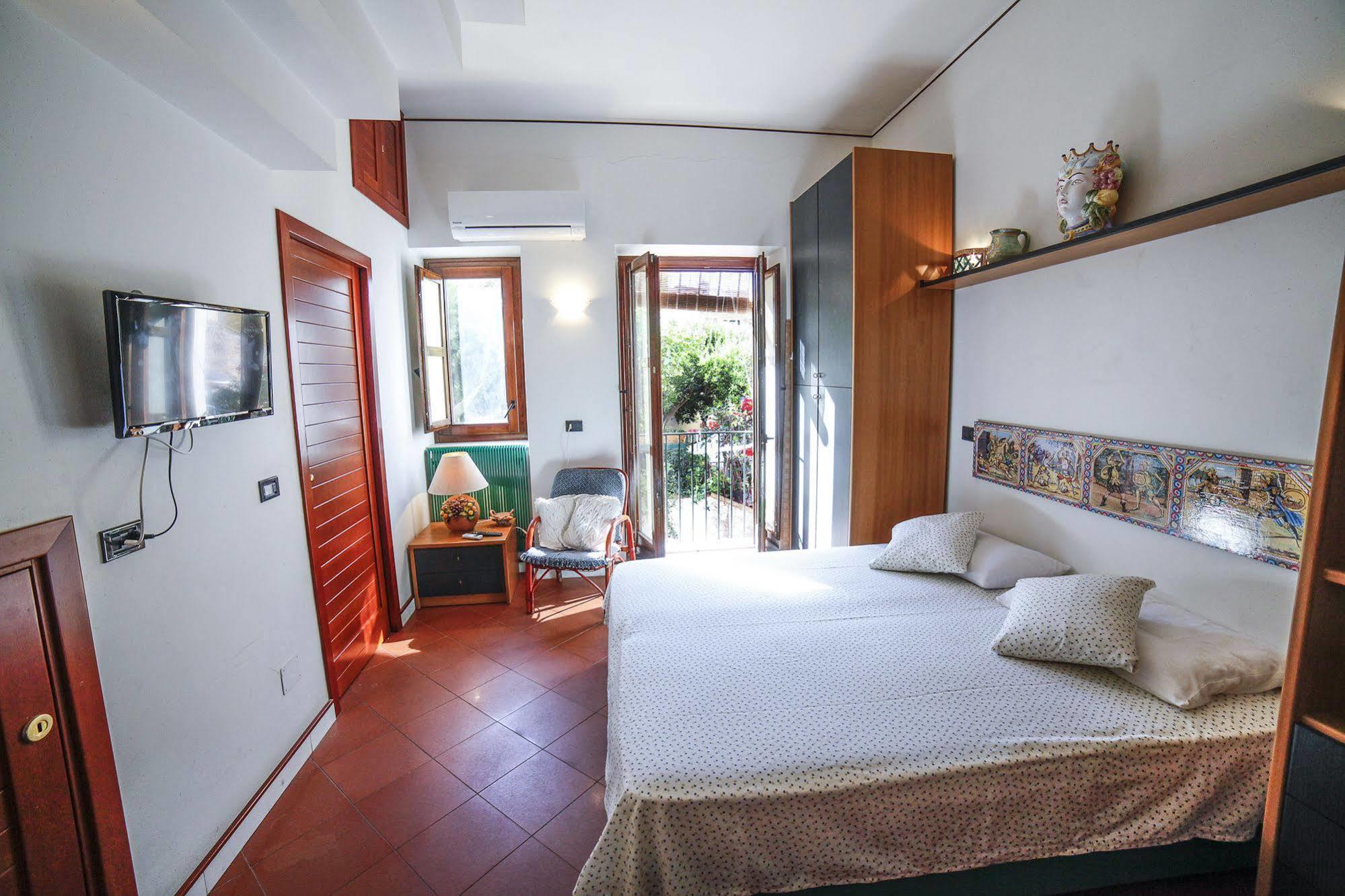 Il Gelsomino Taormina Center Appartement Buitenkant foto