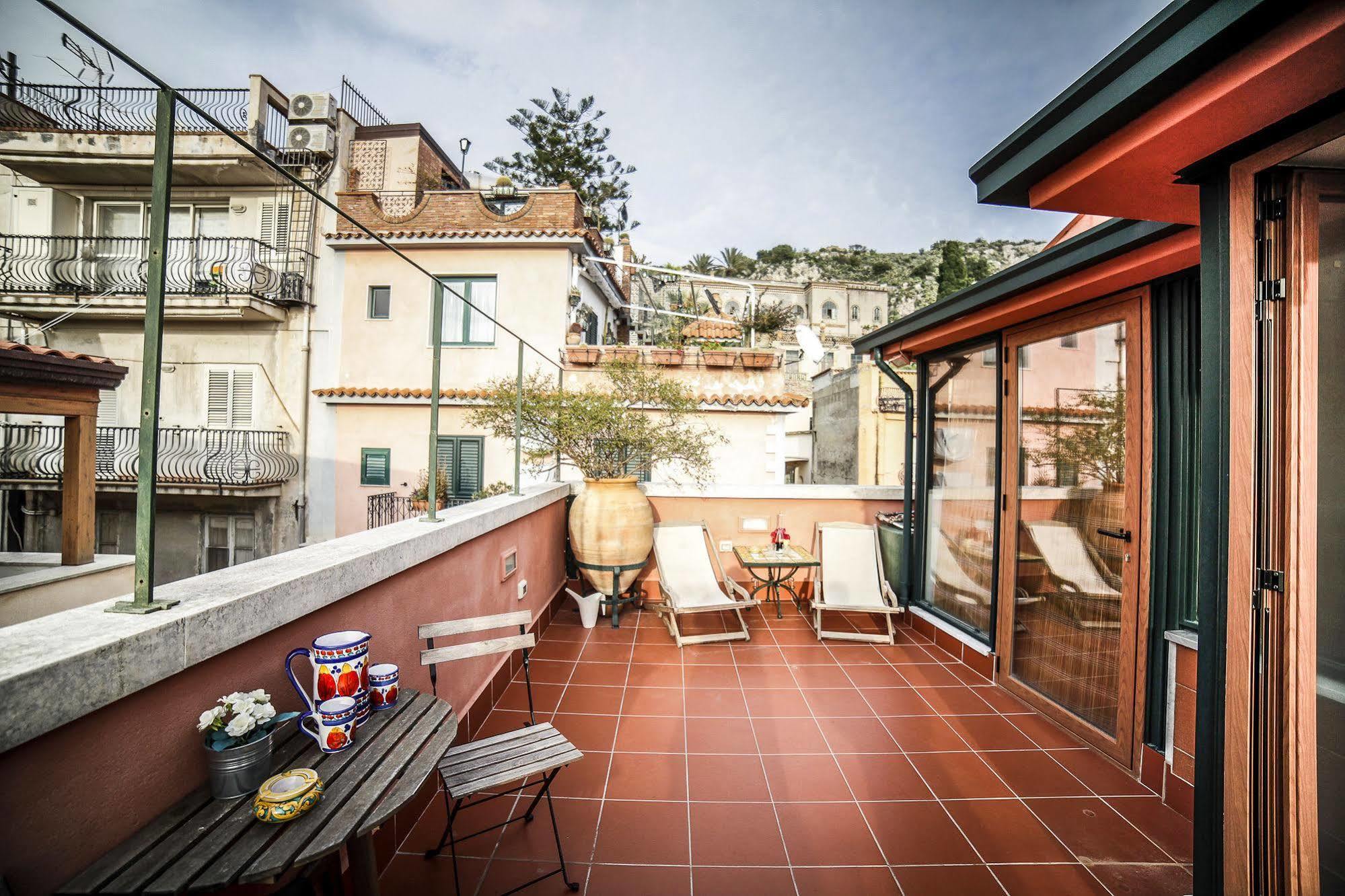 Il Gelsomino Taormina Center Appartement Buitenkant foto